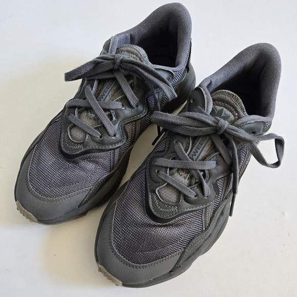 adidas Other - Adidas Originals Ozweego Runner Trainer  Shoes Dark Gray Men’s Size 8.5